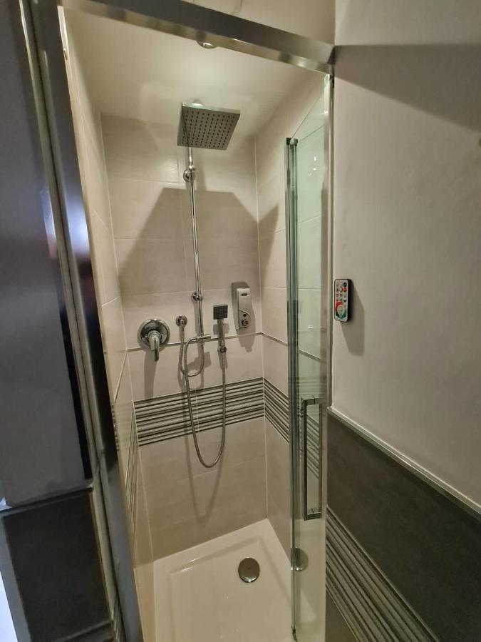 בולוניה Suite Villa Laura מראה חיצוני תמונה